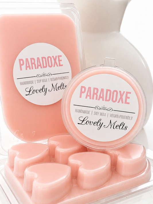 Paradoxe Lovely Melts wax melts packaging with heart-shaped wax melts.