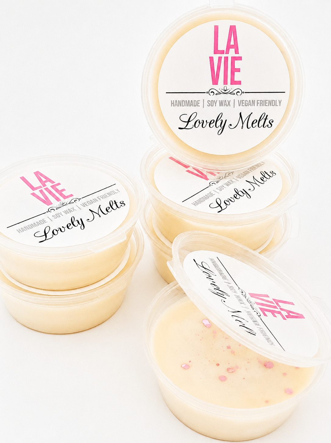 La Vie Lovely Melts wax melts on a white background